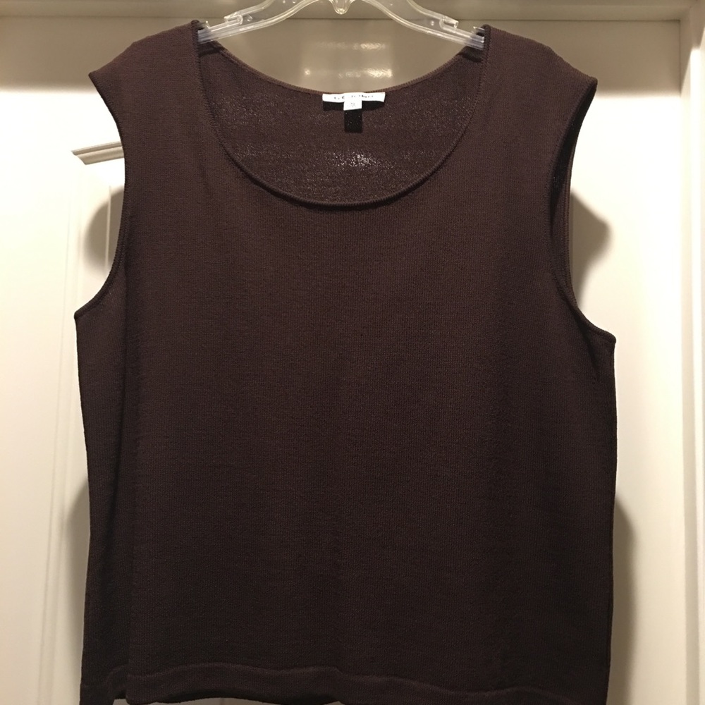 Brown pullover top
